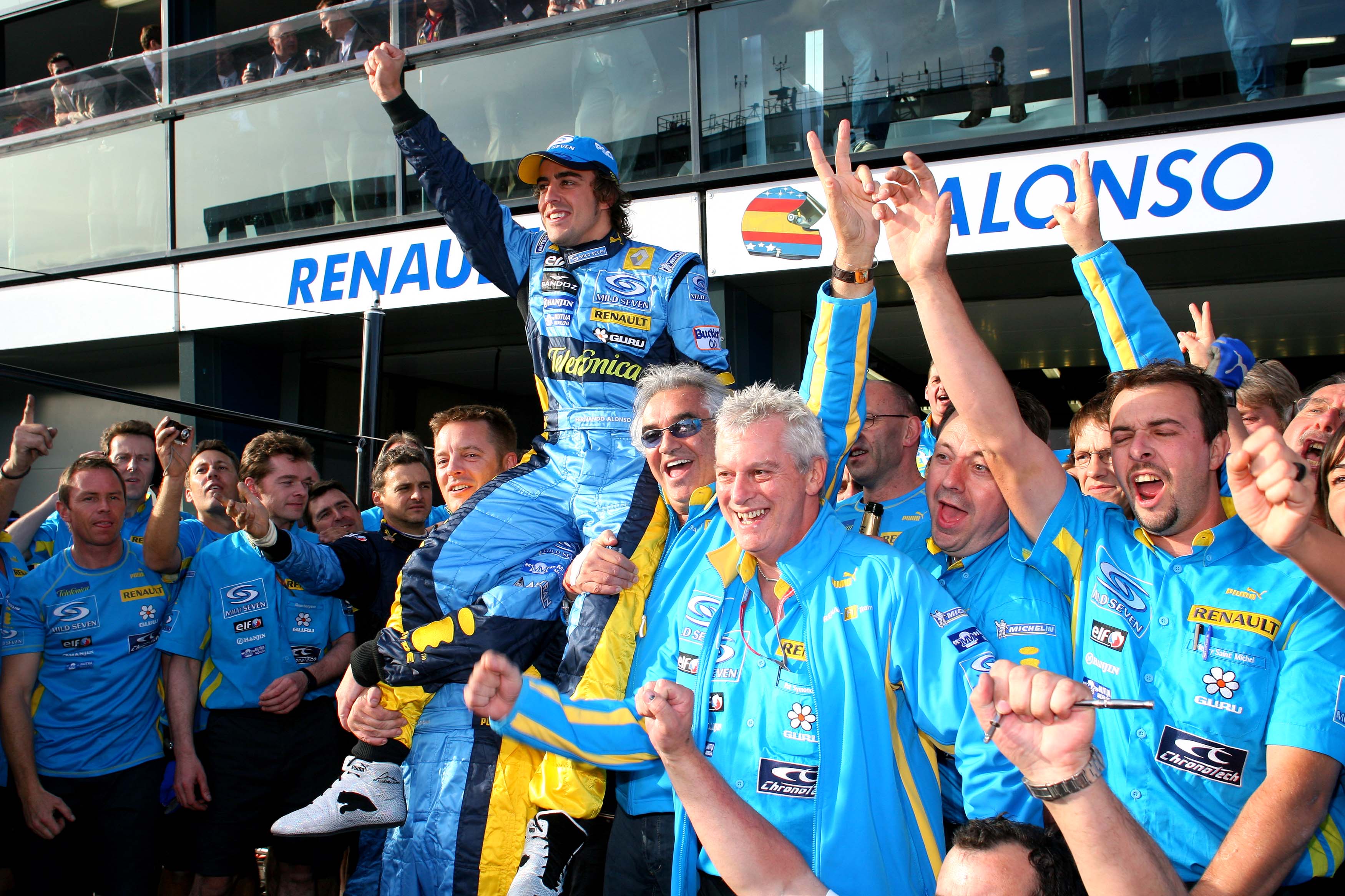 Fernando Alonso wins Australian Grand Prix 2006