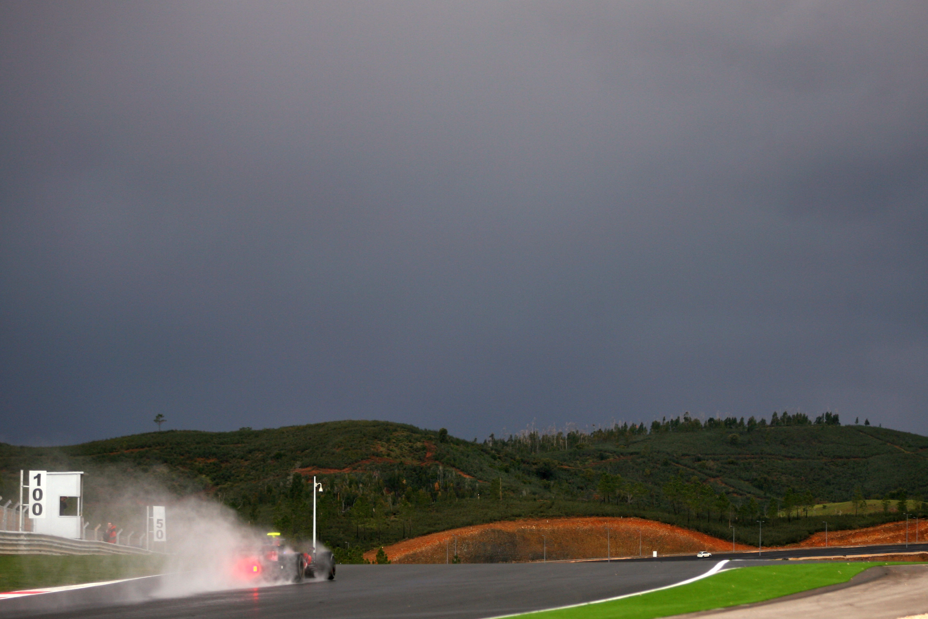 Sebastien Buemi Toro Rosso Algarve F1 testing 2009