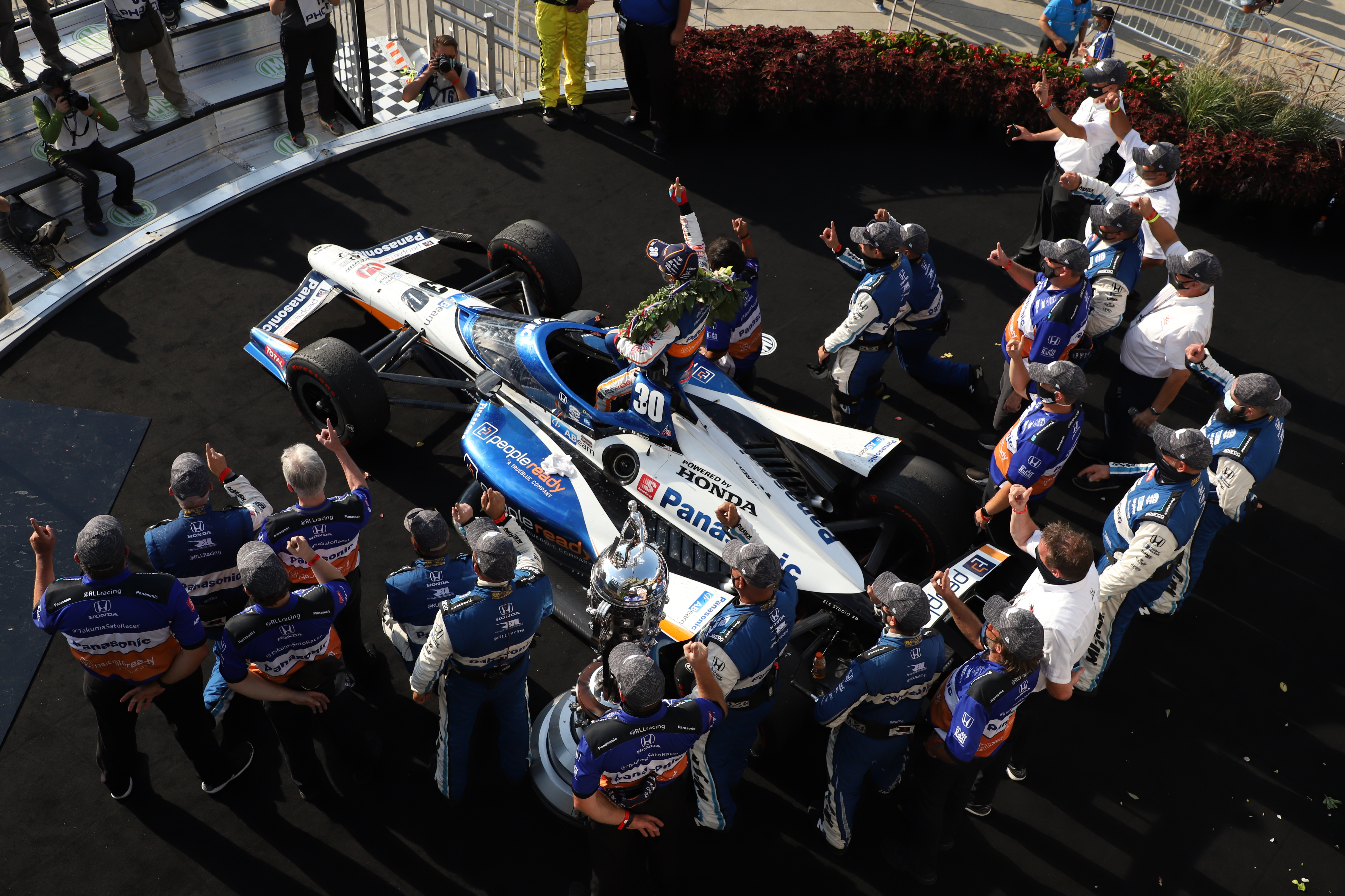 Takuma Sato wins 2020 Indianapolis 500