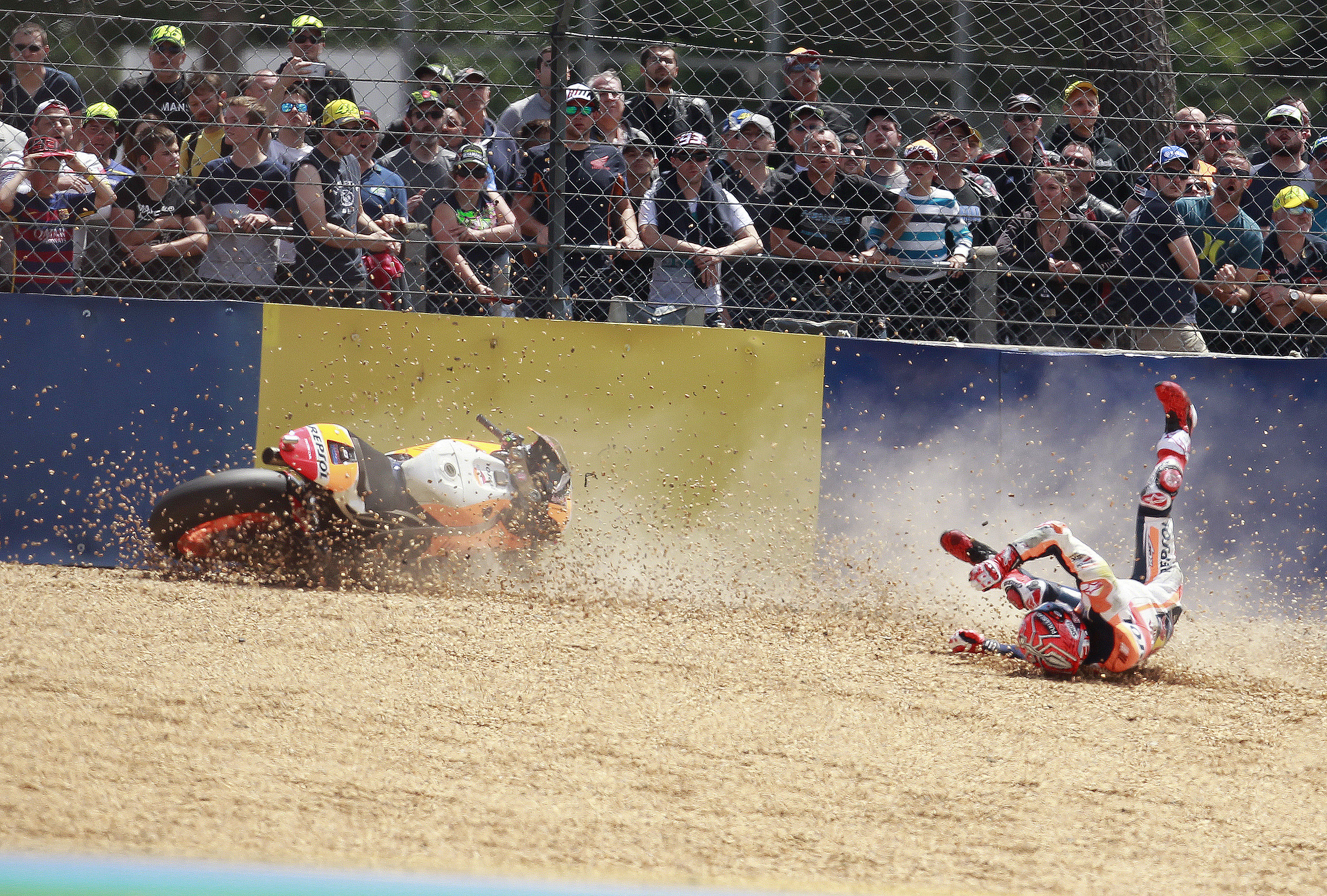 Marc Marquez crash Le Mans MotoGP 2017