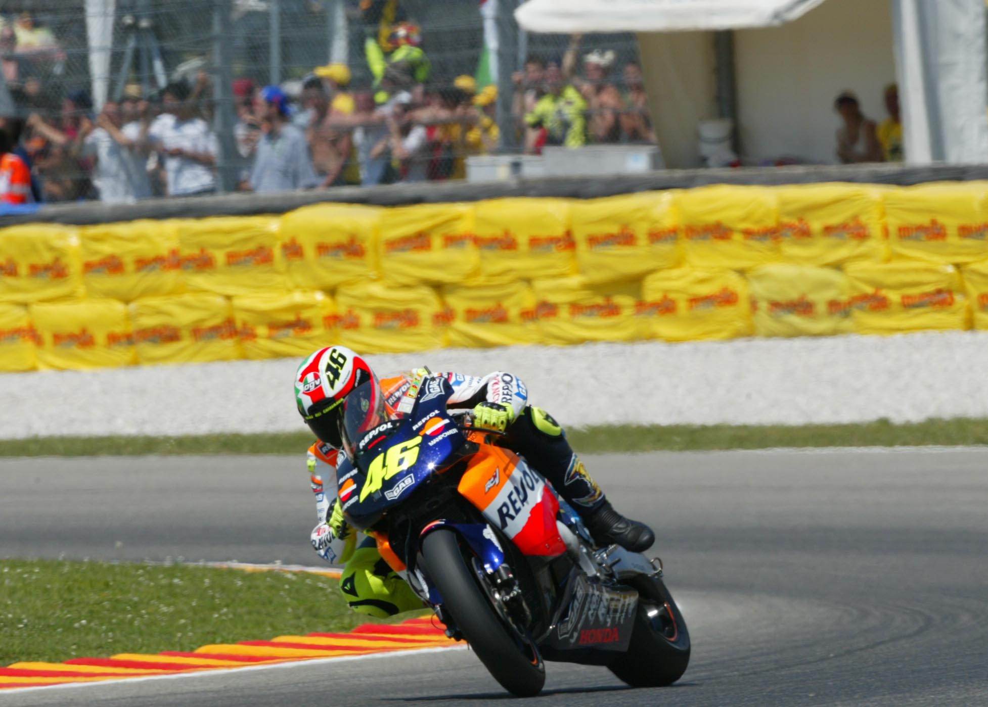 Valentino Rossi Honda Mugello MotoGP 2002