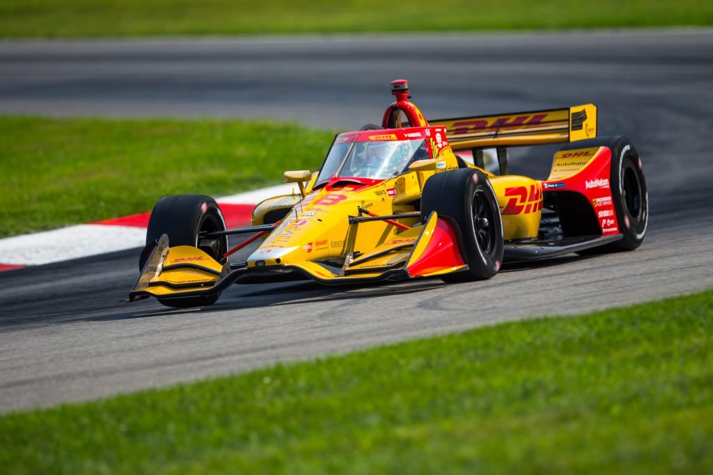 Hunter-Reay fastest as IndyCar resumes