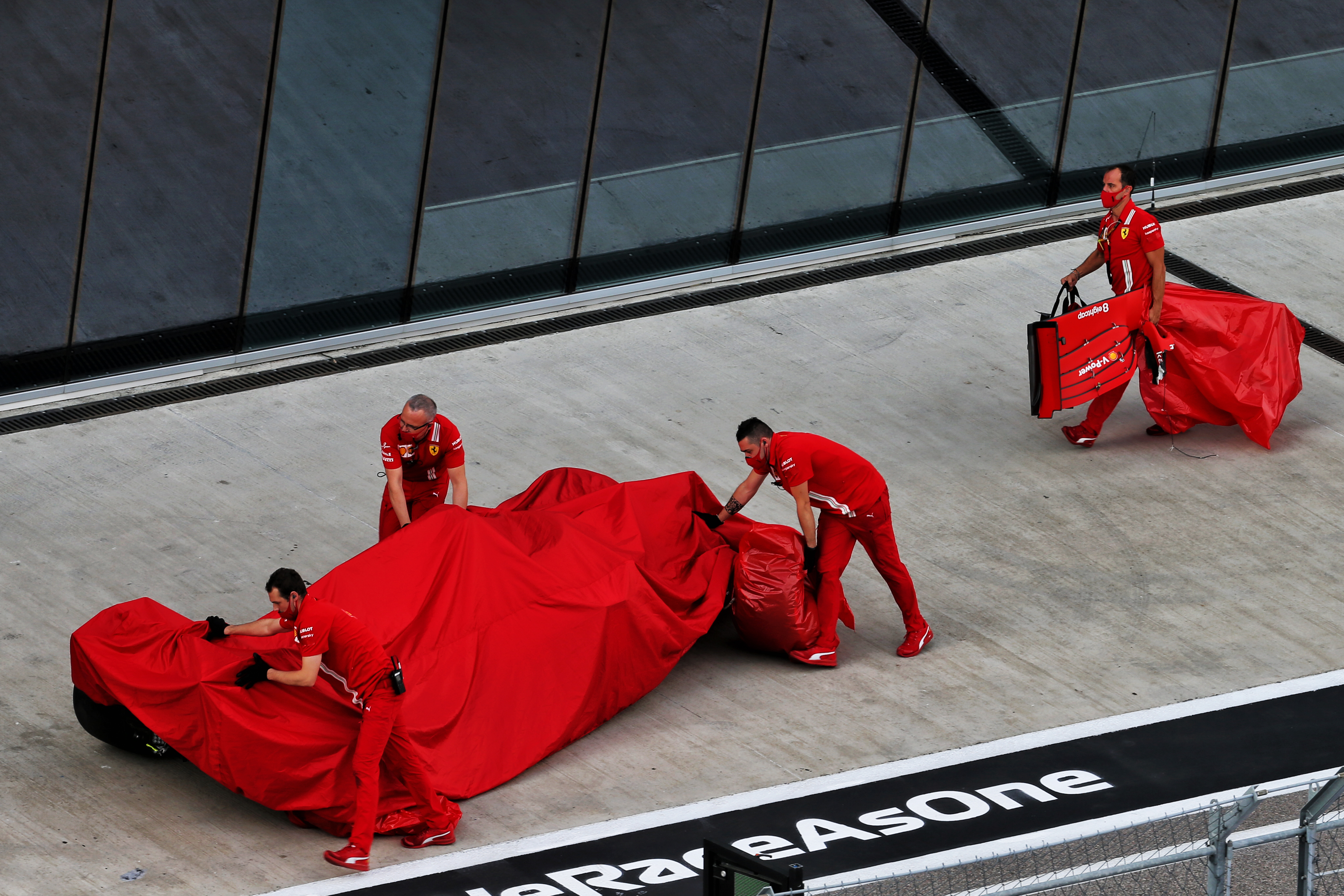 Sebastian Vettel Ferrari crash Russian Grand Prix qualifying Sochi 2020