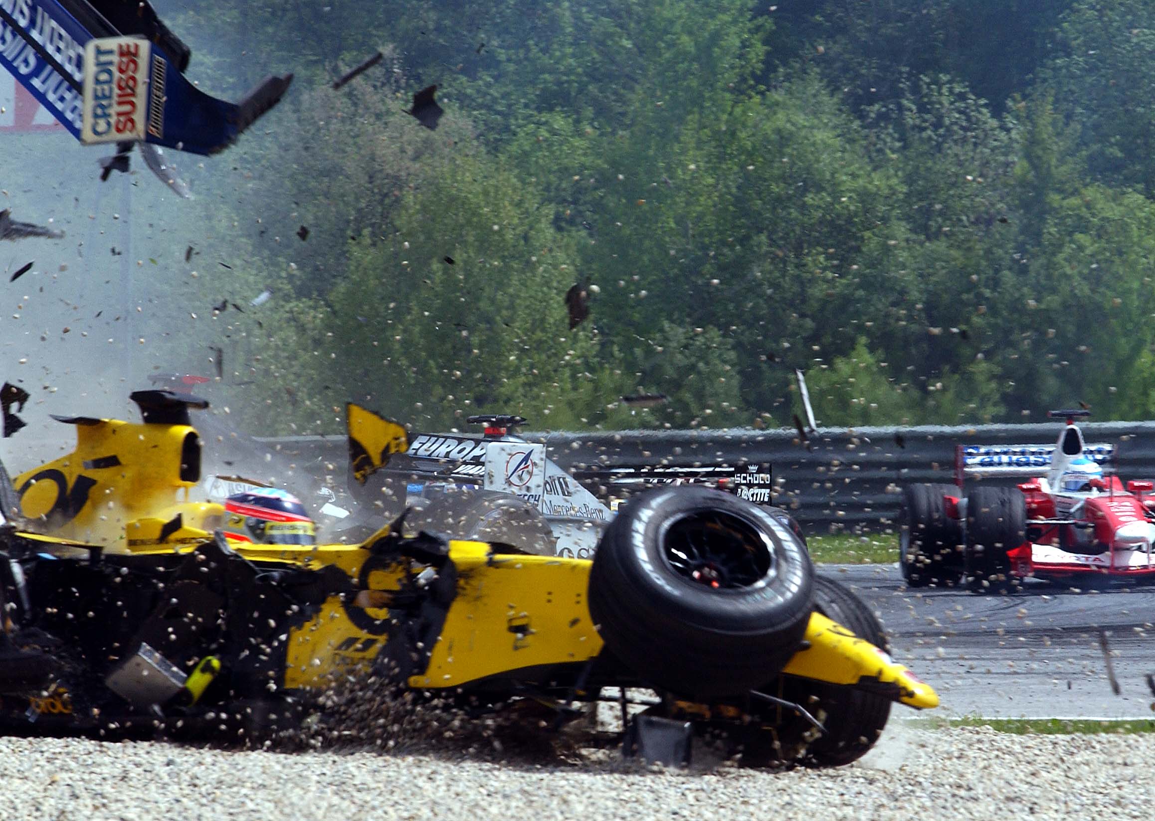 F1 In Spielberg Am Sonntag, Rennen, Nick Heidfeld Nach Dem Crash Mit Takuma Sato In Der 2ten Kurve