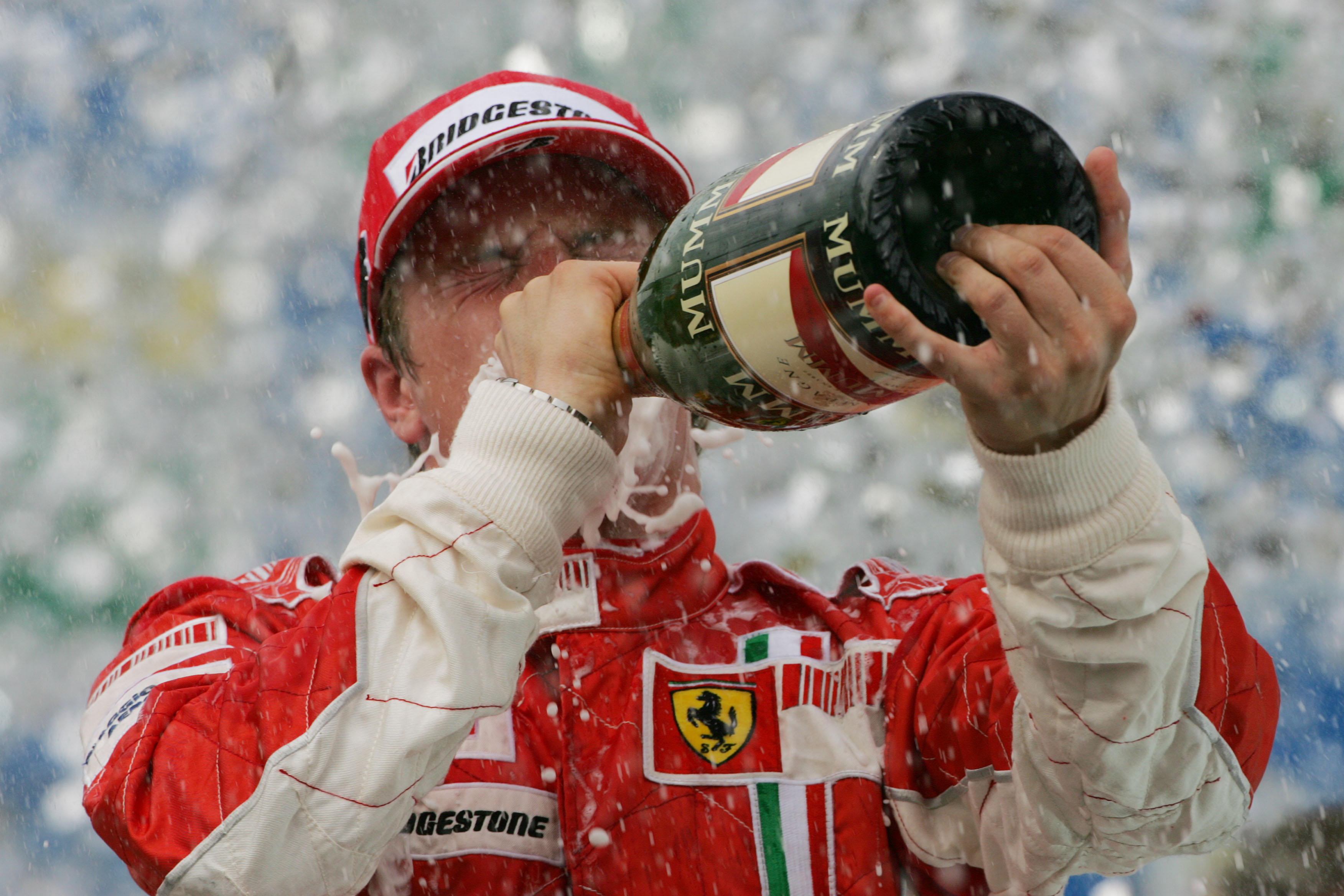 Kimi Raikkonen wins Brazilian Grand Prix 2007