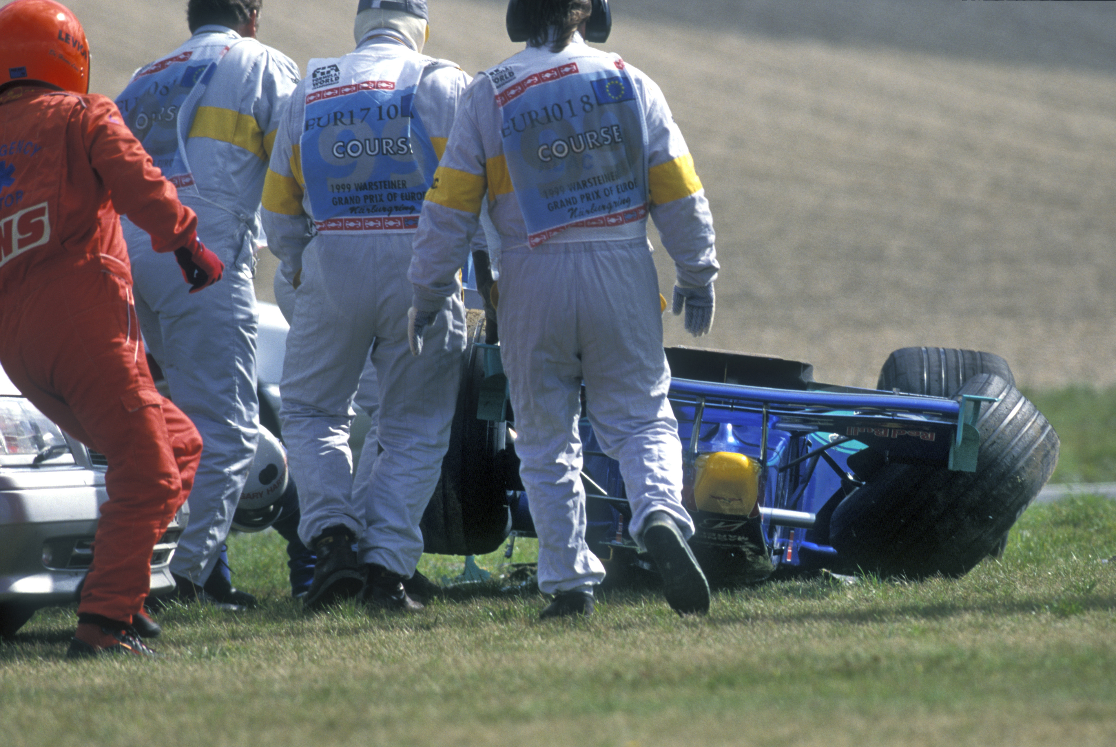 Pedro Diniz crash Nurburgring 1999