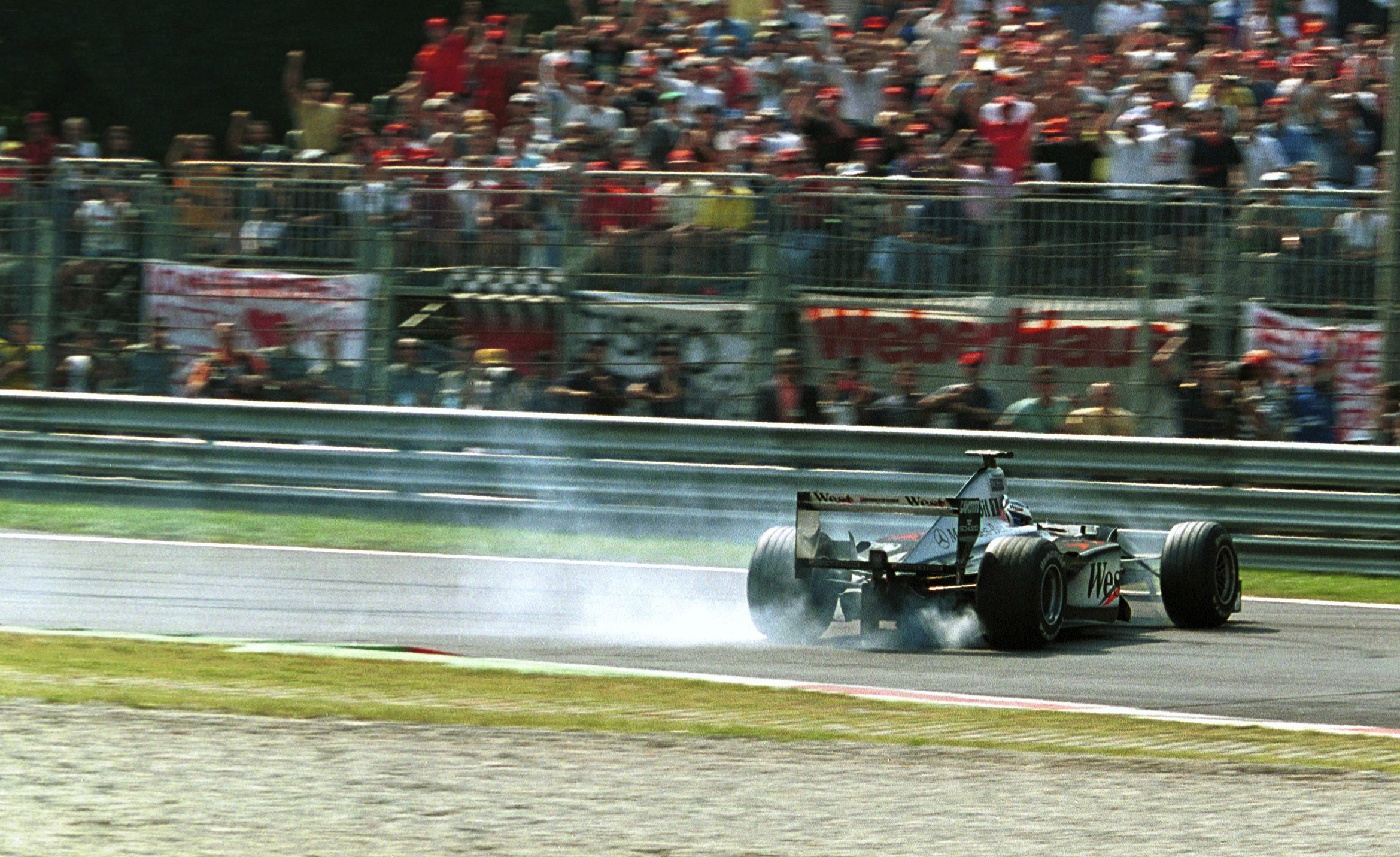 Mika Hakkinen spin Monza 1999