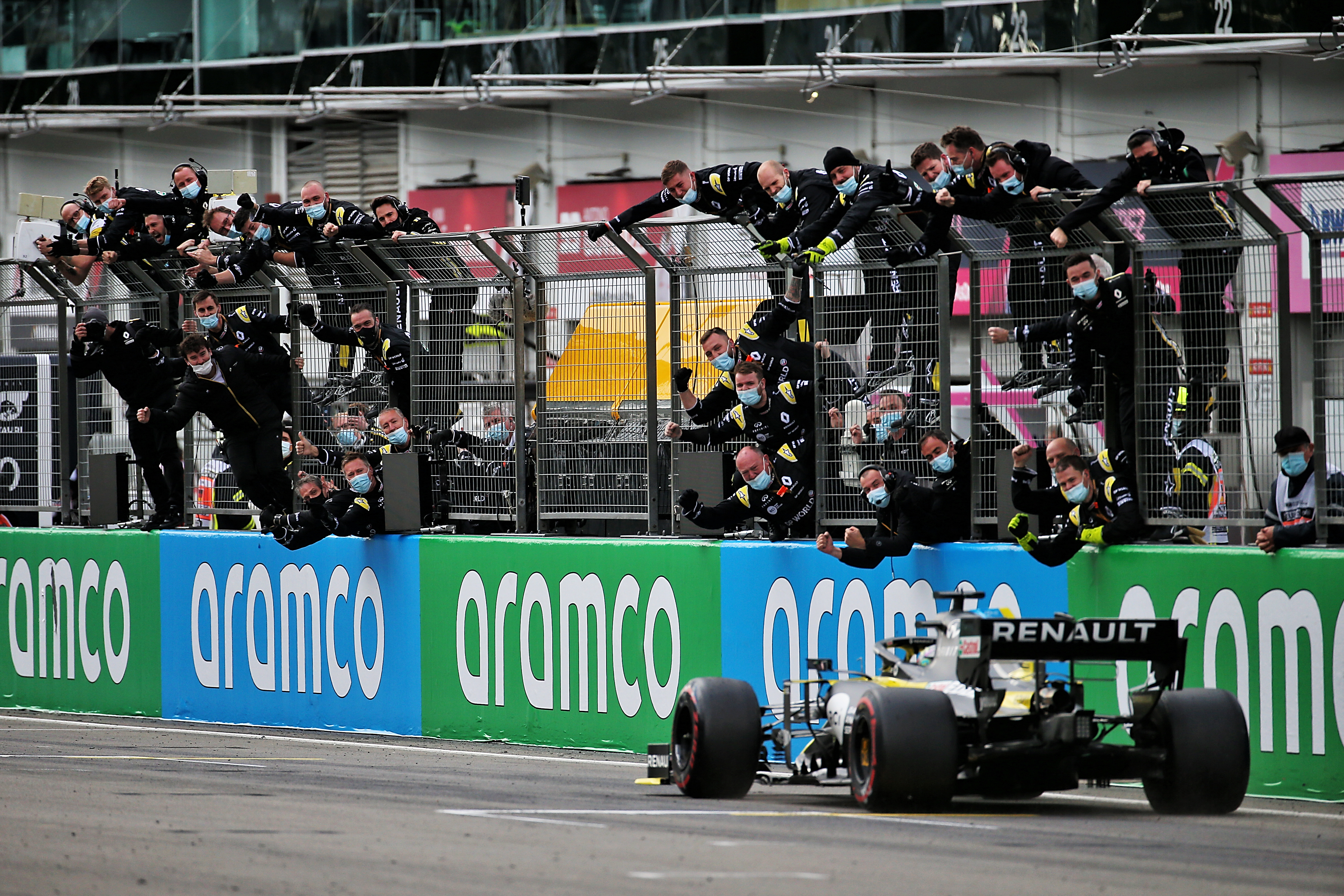 Motor Racing Formula One World Championship Eifel Grand Prix Race Day Nurbugring, Germany