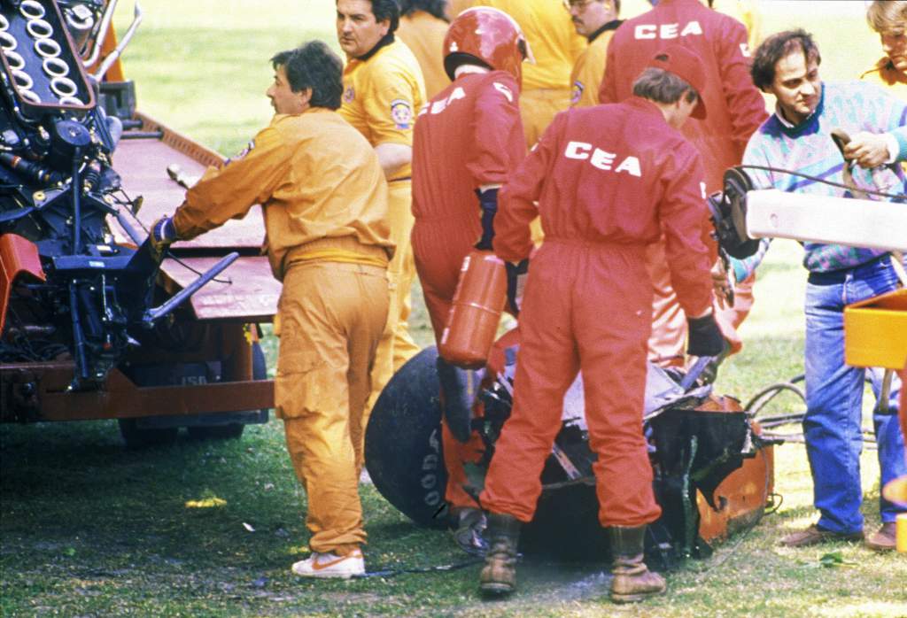 Gerhard Berger crash Imola 1989