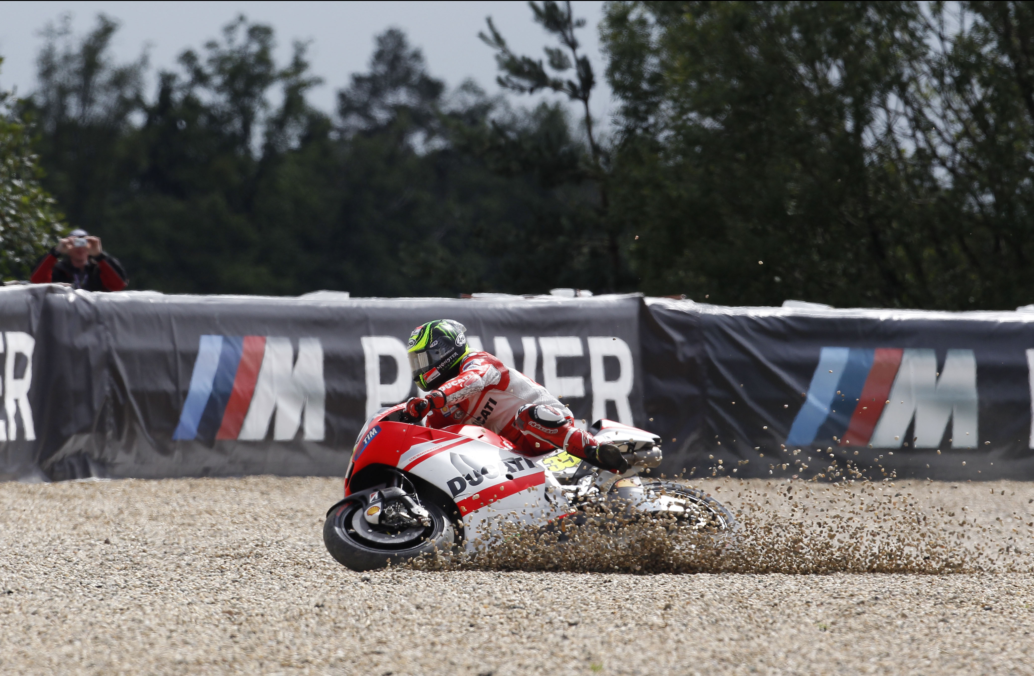 Cal Crutchlow Ducati crash Brno MotoGP 2014