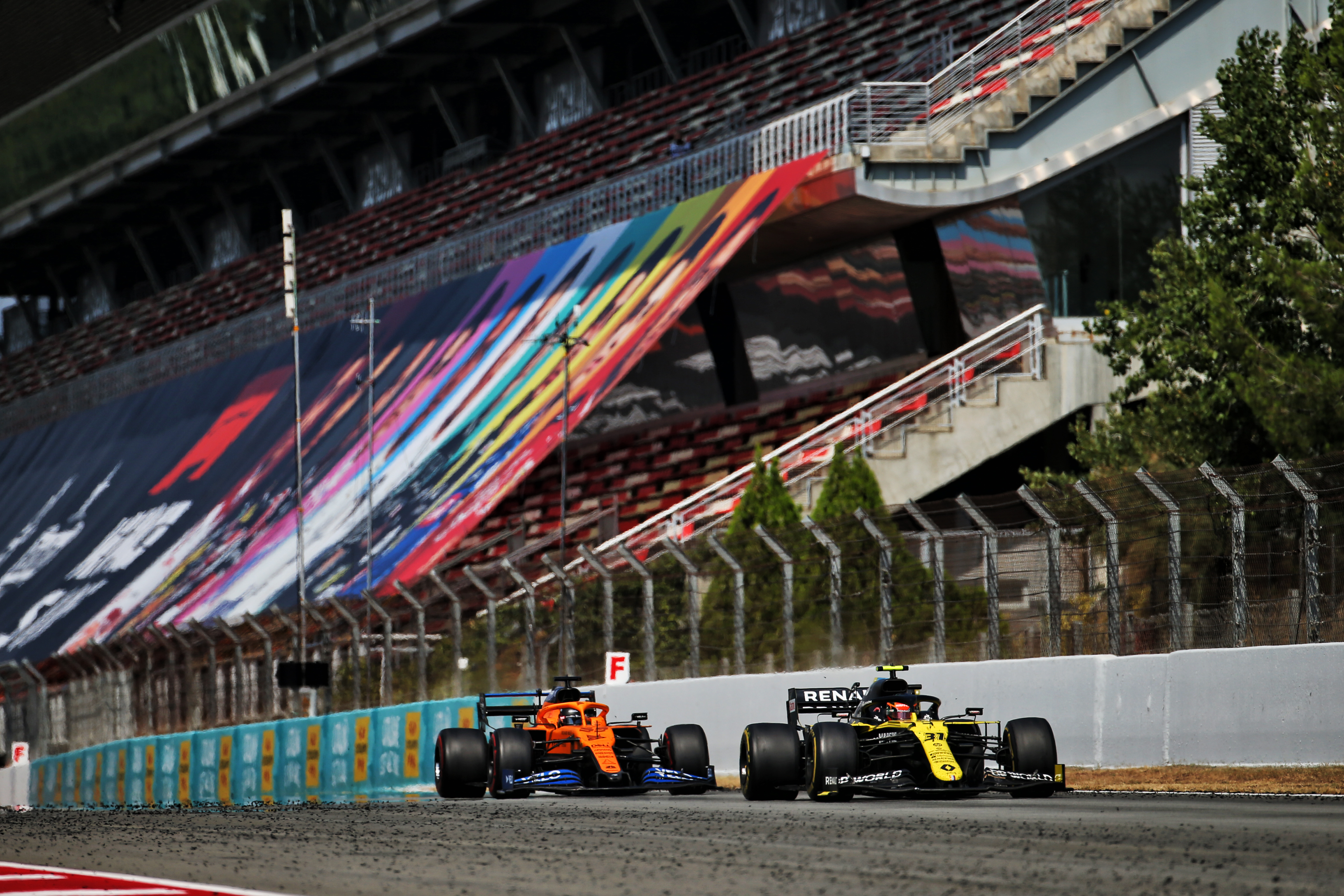 Esteban Ocon Renault DRS pass