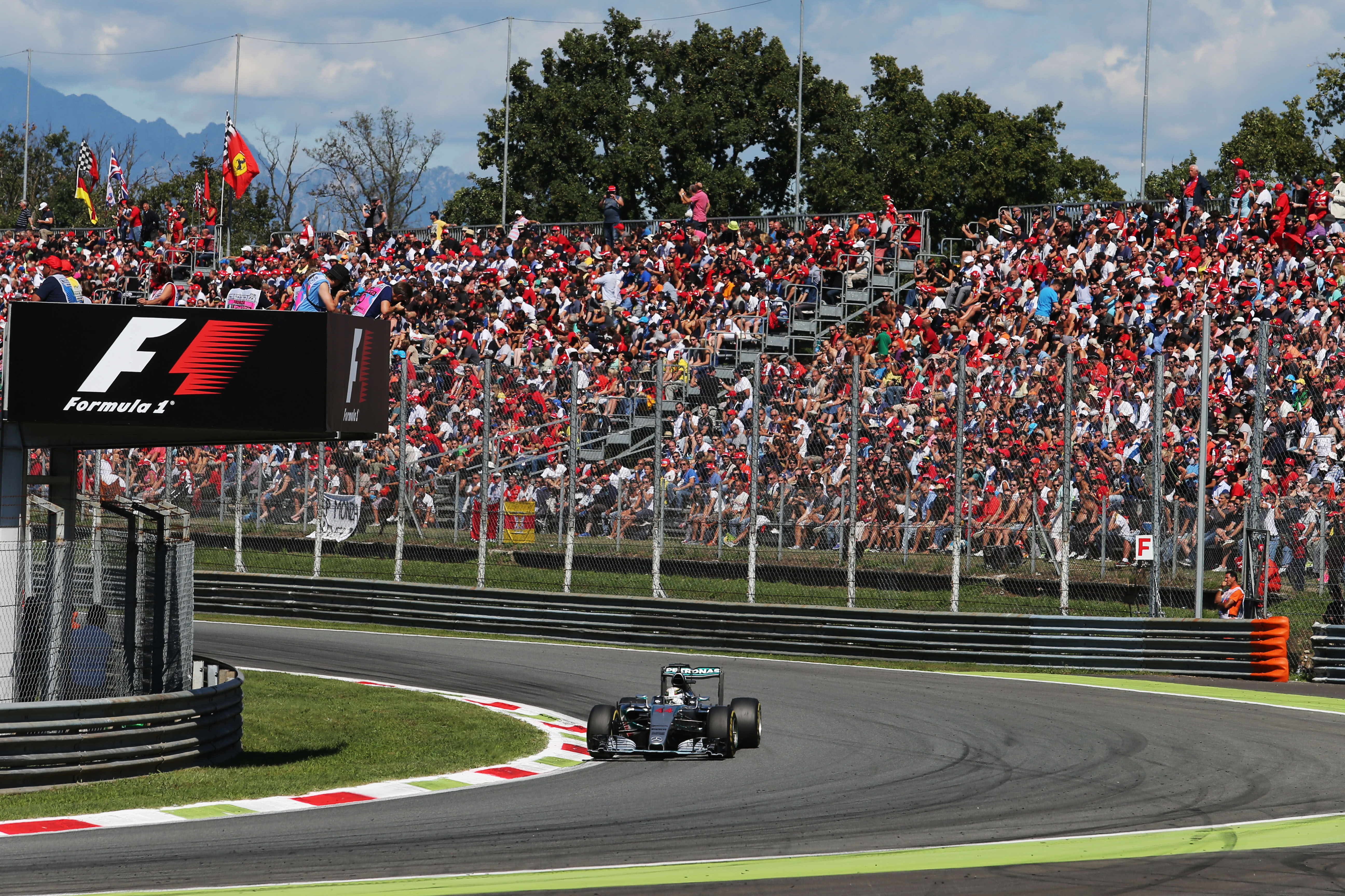 Lewis Hamilton Mercedes Italian Grand Prix Monza 2015