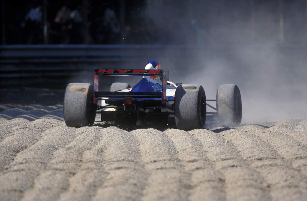 Taki Inoue Arrows spin Italian Grand Prix 1995