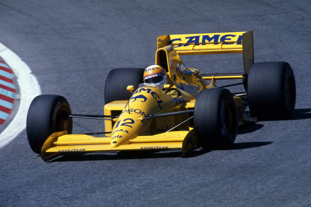 Satoru Nakajima Lotus Portugal Grand Prix Estoril (por) 22 24 09 1989