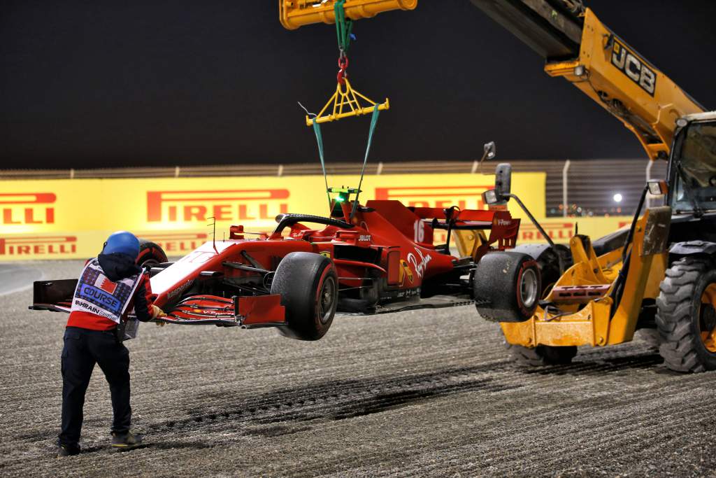 Charles Leclerc crash Sakhir GP F1 2020 Ferrari