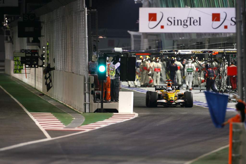 Fernando Alonso Renault Singapore Grand Prix 2008