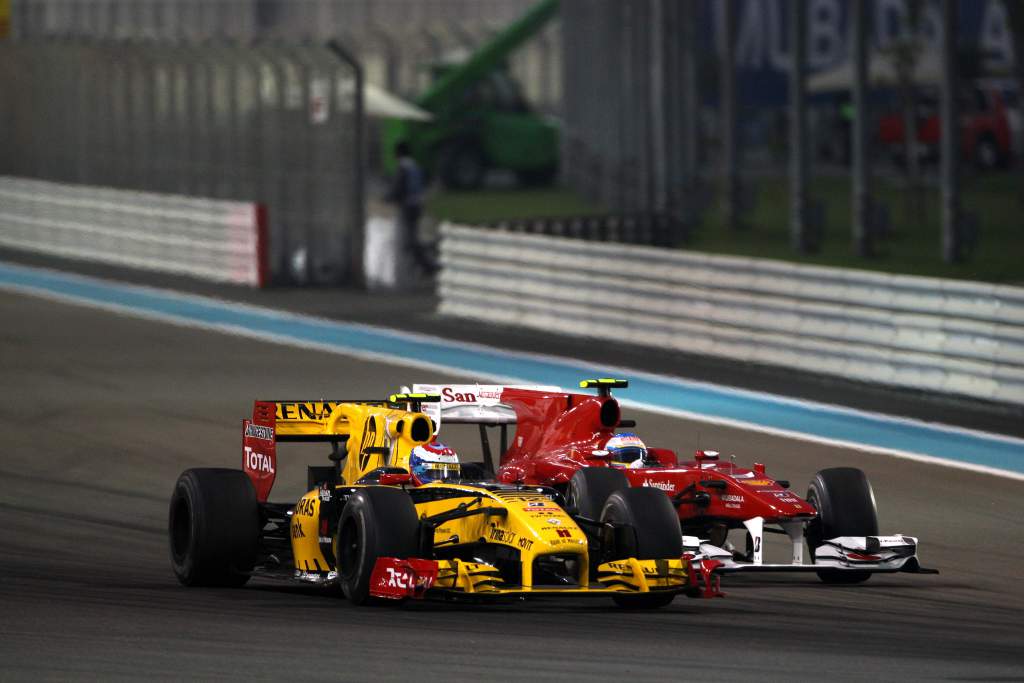Vitaly Petrov, Fernando Alonso, Abu Dhabi F1 2010