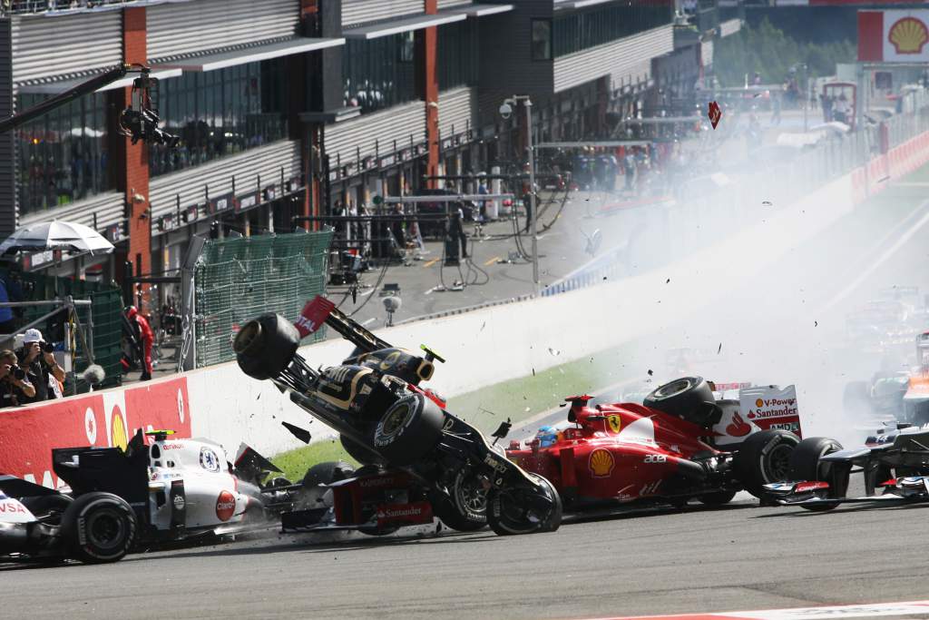 Romain Grosjean crash Spa F1 2012