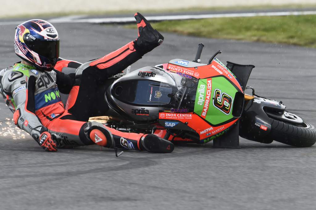 Stefan Bradl Aprilia crash Phillip Island MotoGP 2016