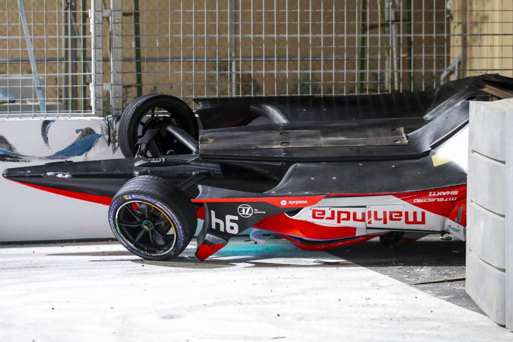 Alex Lynn crash Diriyah Formula E 2021