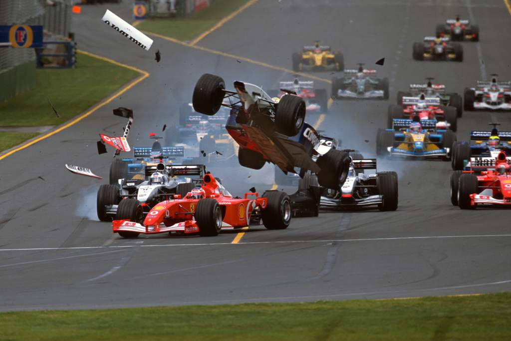 Australian Gp 2002 start crash