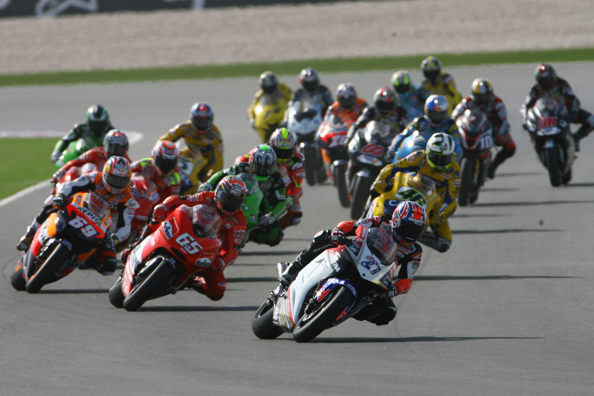 Casey Stoner leads MotoGP Qatar start 2006