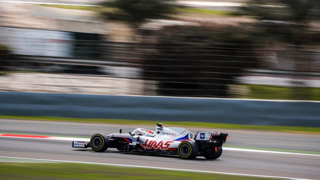 First look at 2021 Haas F1 car as team starts shakedown