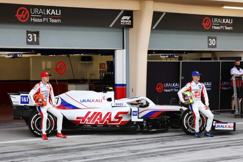 Haas officially launches VF-21 2021 F1 car in Bahrain