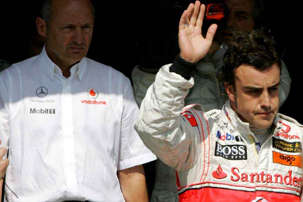 Ron Dennis Fernando Alonso 2007