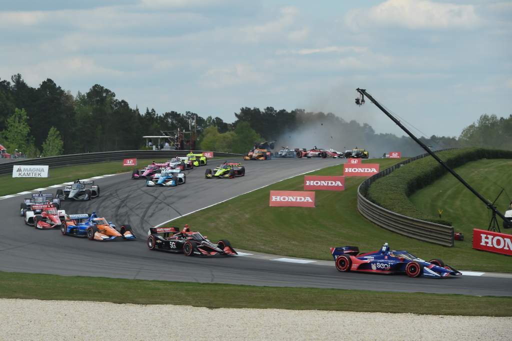 Broken finger, crash, P6 – The other star of IndyCar’s opener