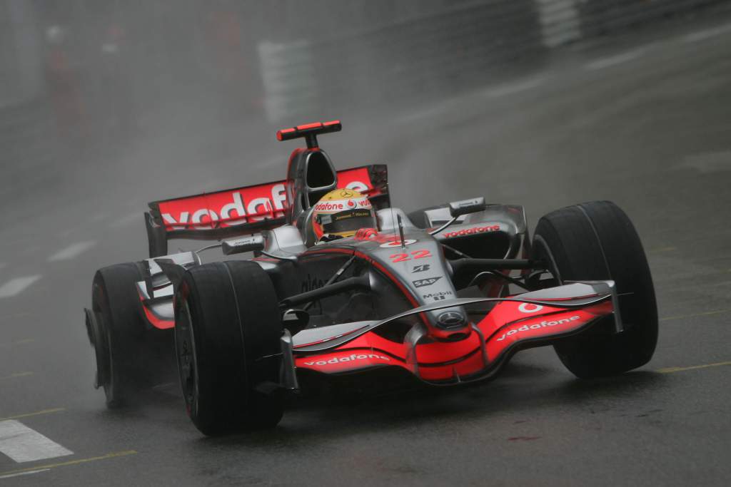 Lewis Hamilton McLaren F1 Monaco GP puncture