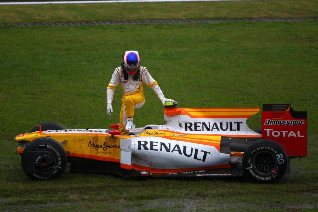 Romain Grosjean Renault F1 2009