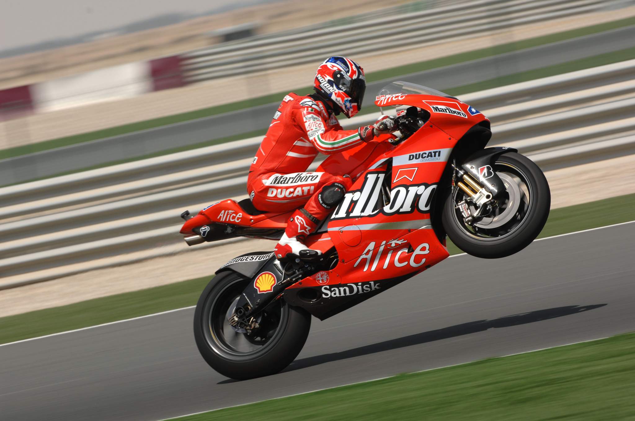 Casey Stoner Ducati Qatar MotoGP 2007