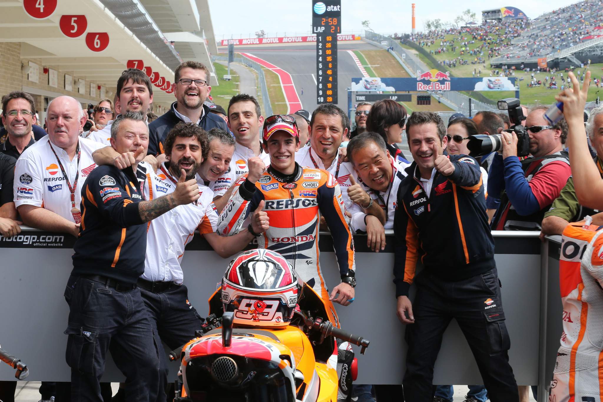 Marc Marquez wins Austin MotoGP 2013