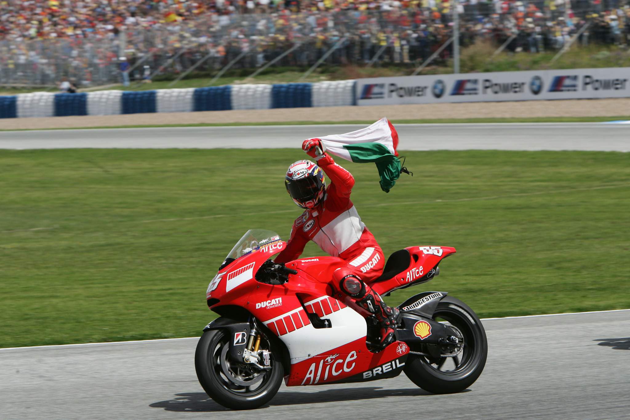 Loris Capirossi wins Jerez MotoGP 2003