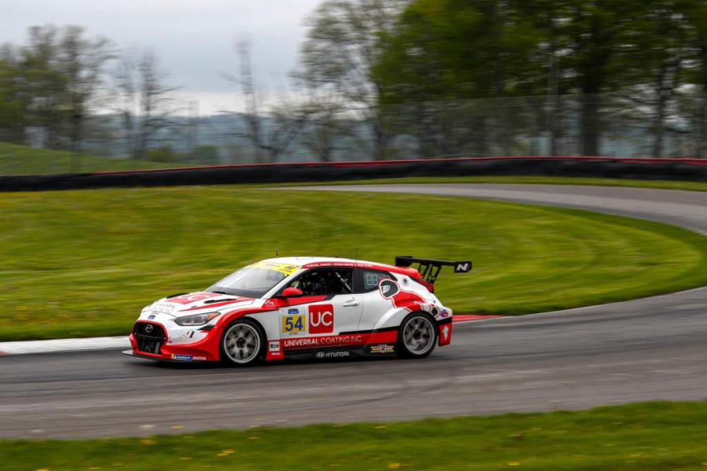 Robert Wickens TCR Hyundai controls