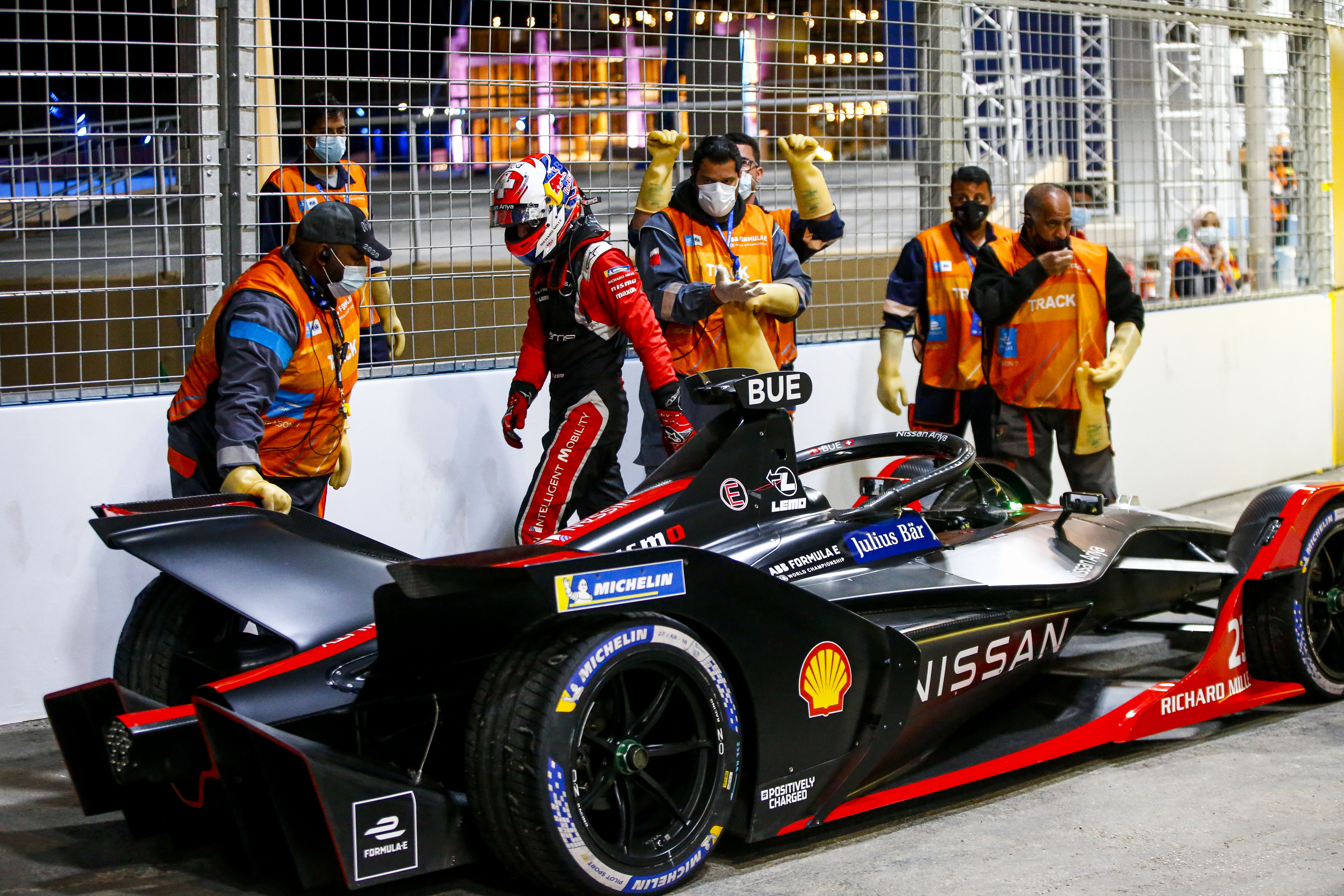 Sebastien Buemi (che) Nissan E.dams, Nissan Imo2 Retires From The Race