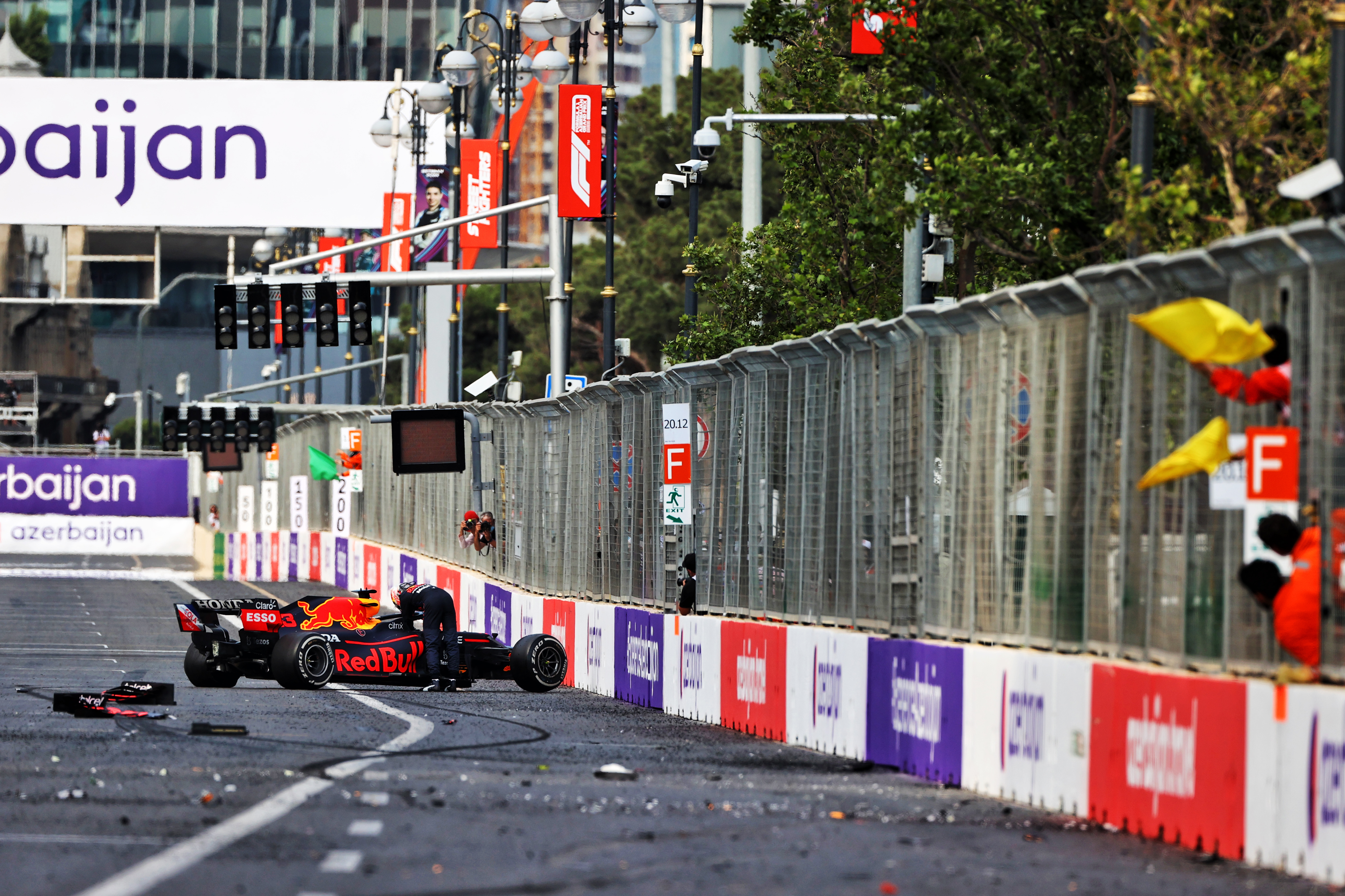 Max Verstappen crash 2021