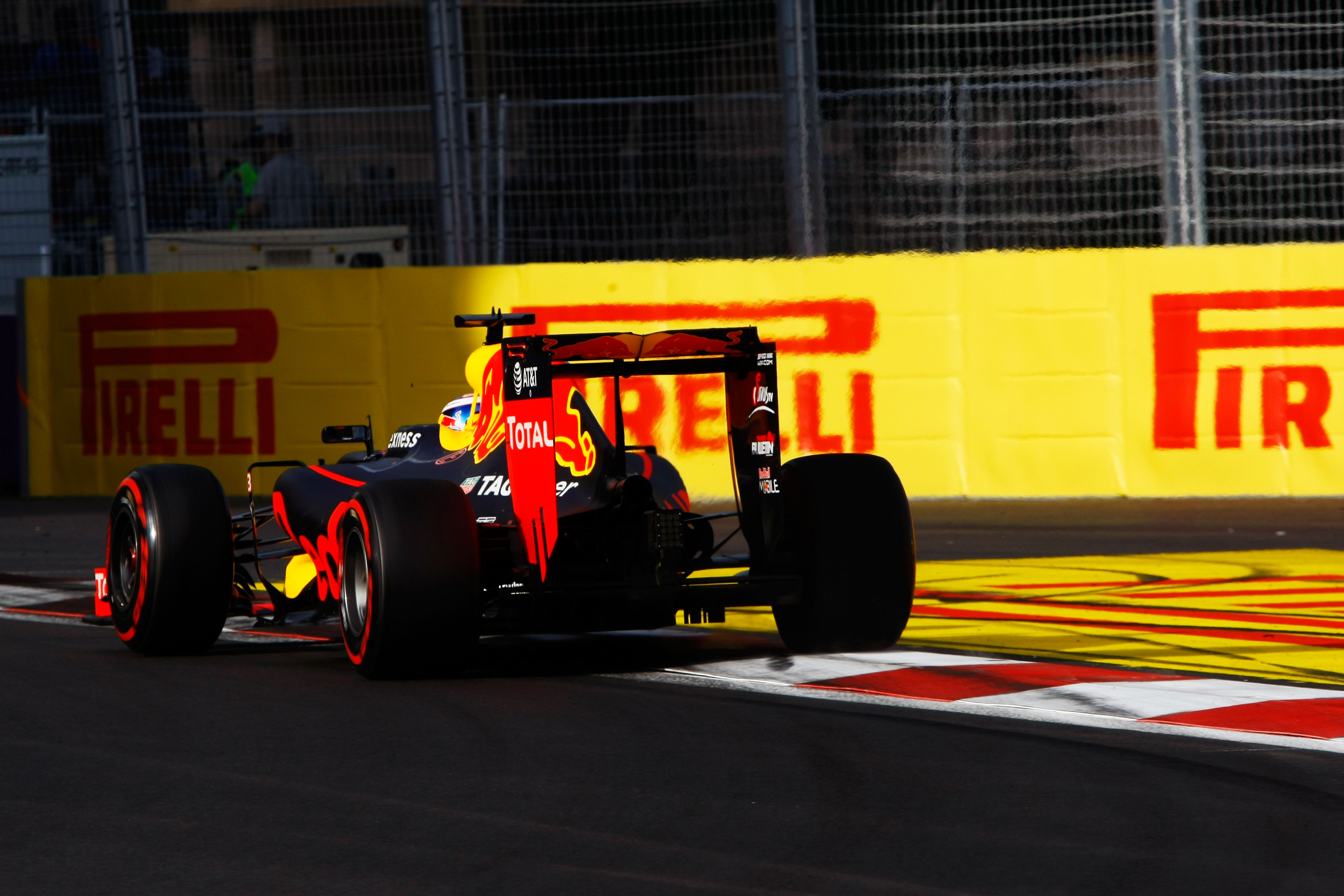 Daniel Ricciardo Red Bull Baku 2016