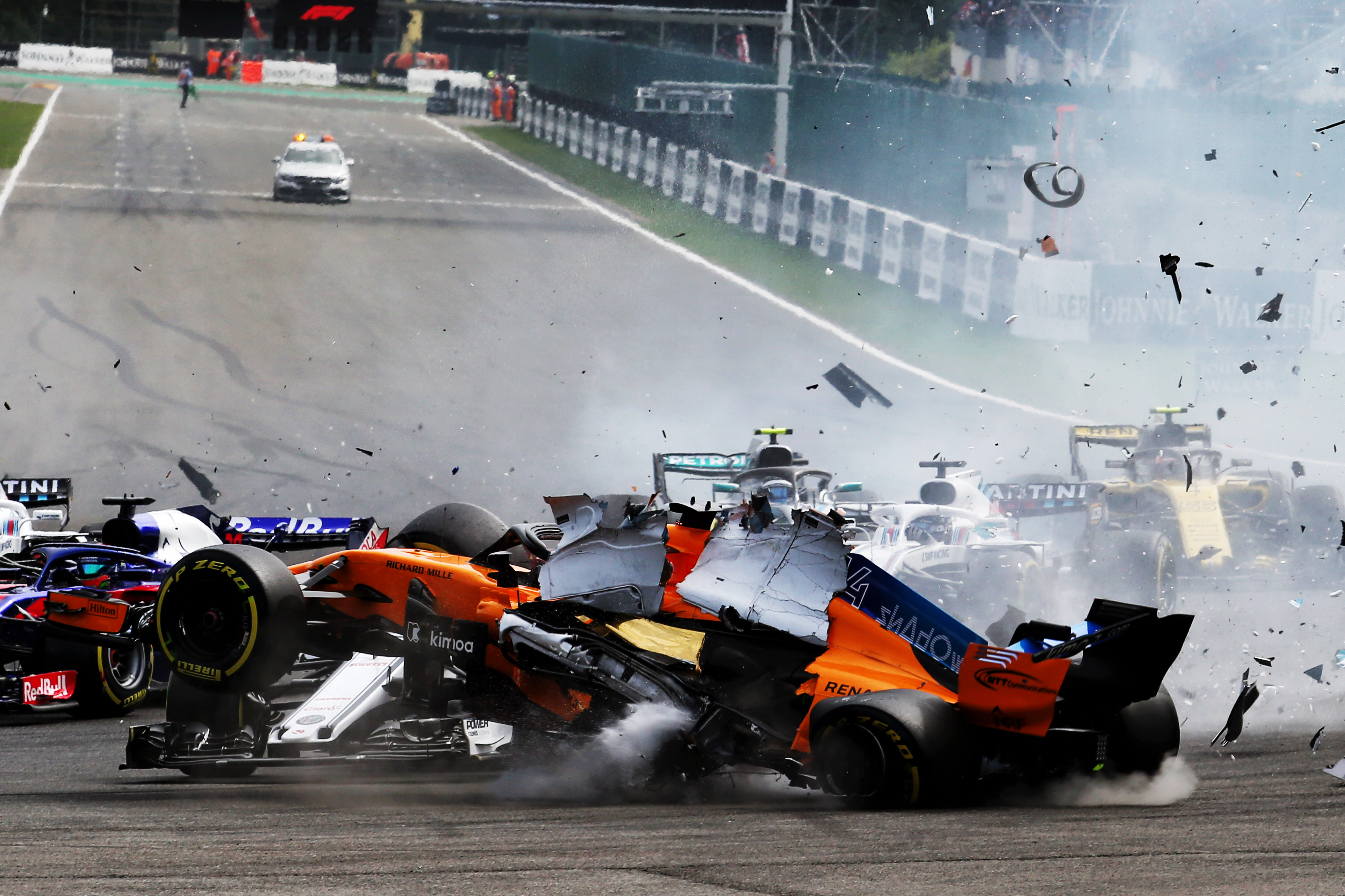 Fernando Alonso Charles Leclerc crash Spa 2018