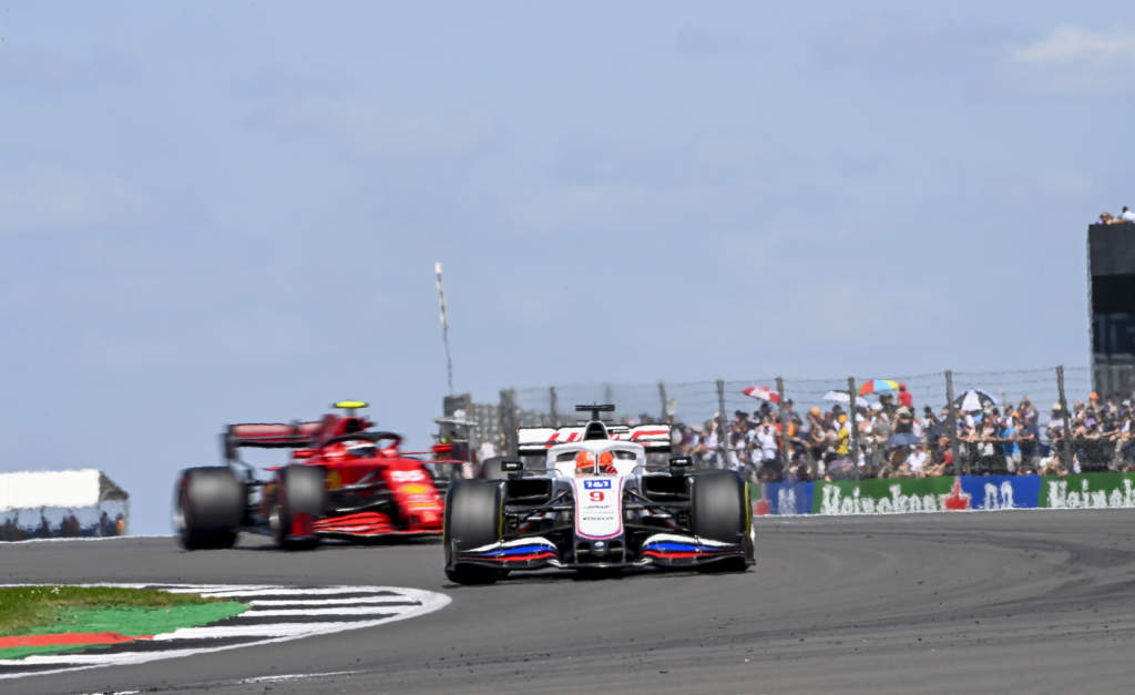 Nikita Mazepin Haas Carlos Sainz Ferrari British GP sprint F1