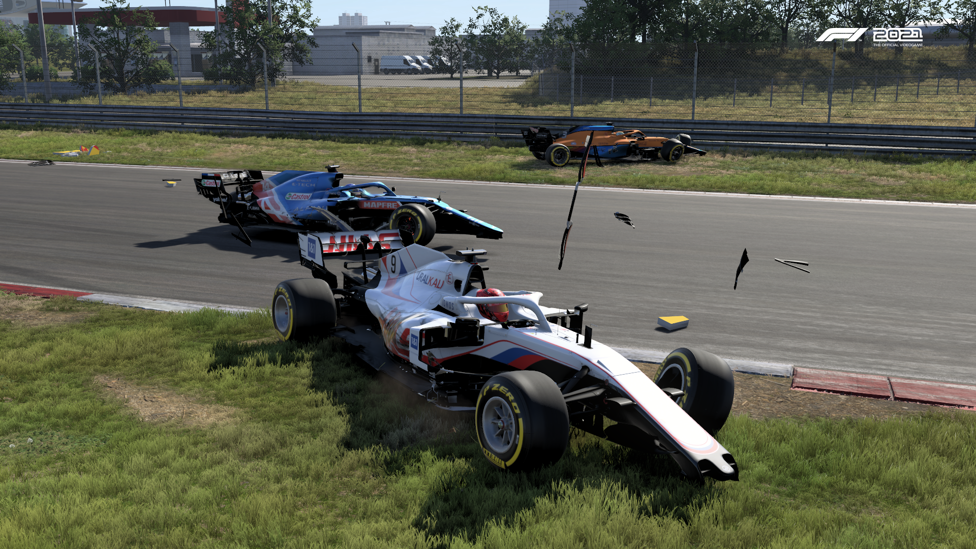 F1 2021 China Crash Pic 3 R