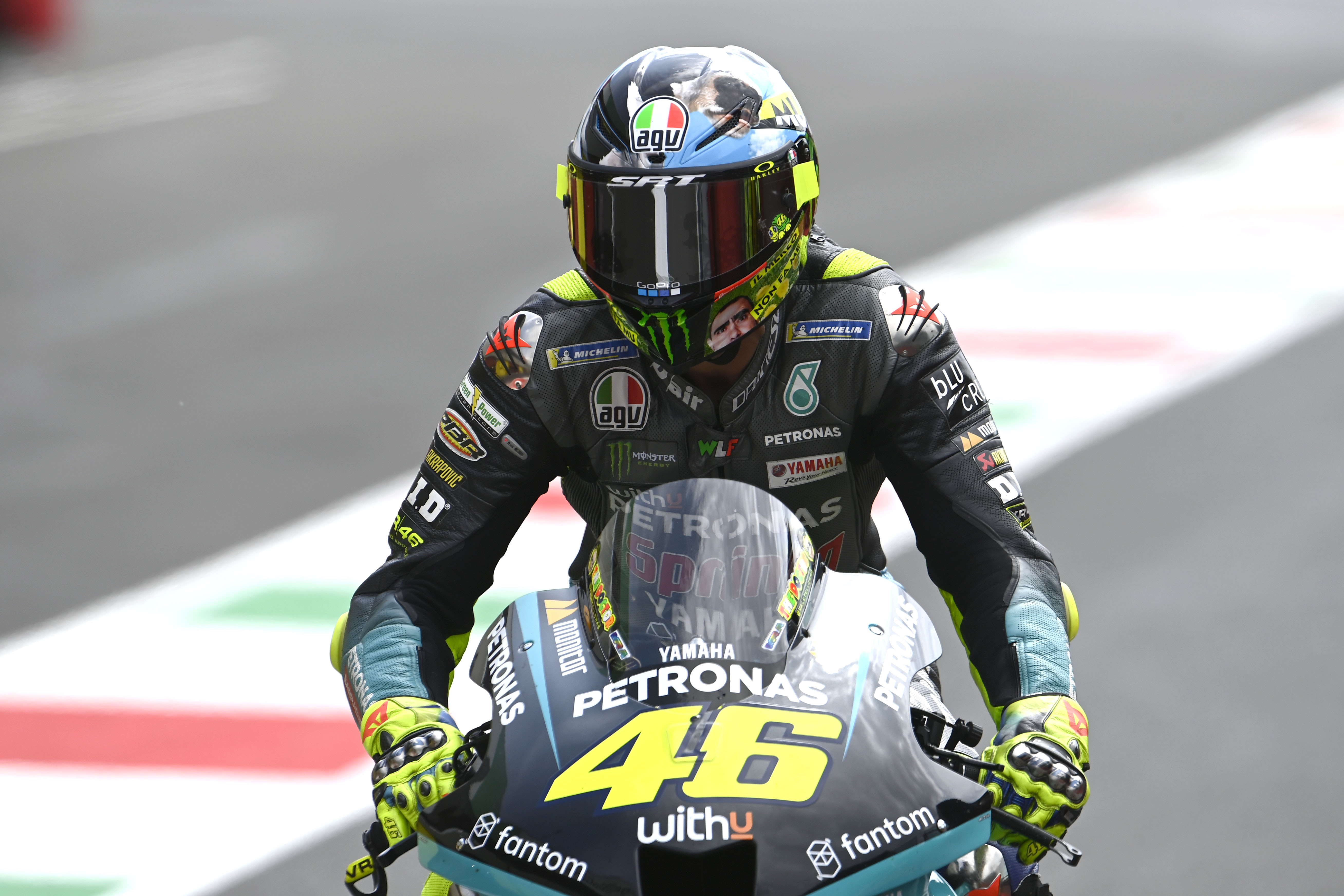 Valentino Rossi announces his retirement from Grand Prix racing