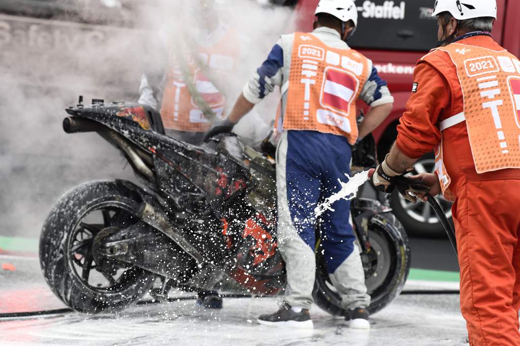 Dani Pedrosa crash fire