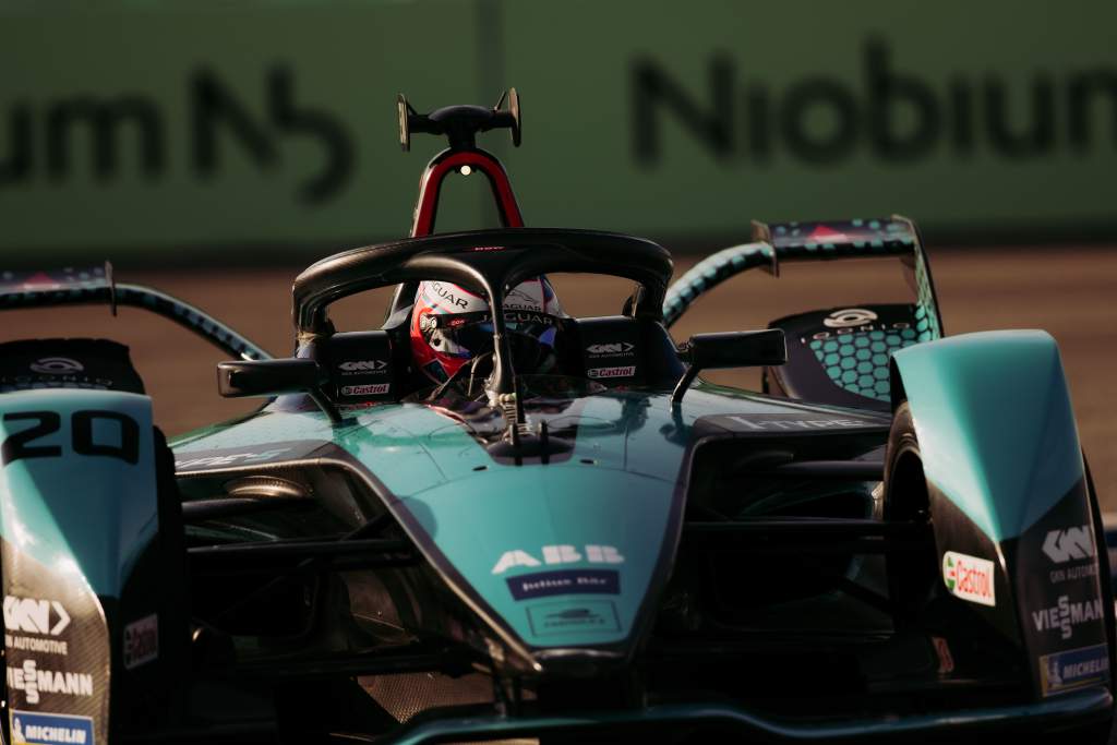 Evans has Formula E title advantage, Vandoorne on pole