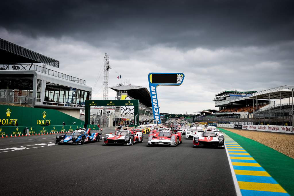 Motor Racing Fia World Endurance Championship Wec Le Mans Practice And Qualifying Le Mans, France