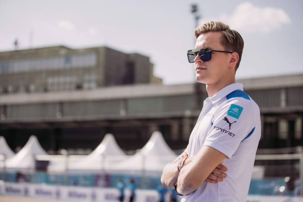 Nissan signs Guenther to replace Rowland in Formula E