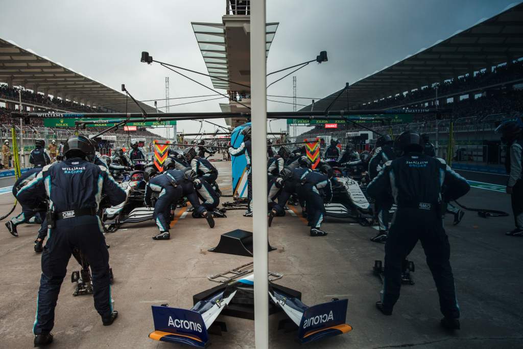 How can you actually make an F1 team climate positive?