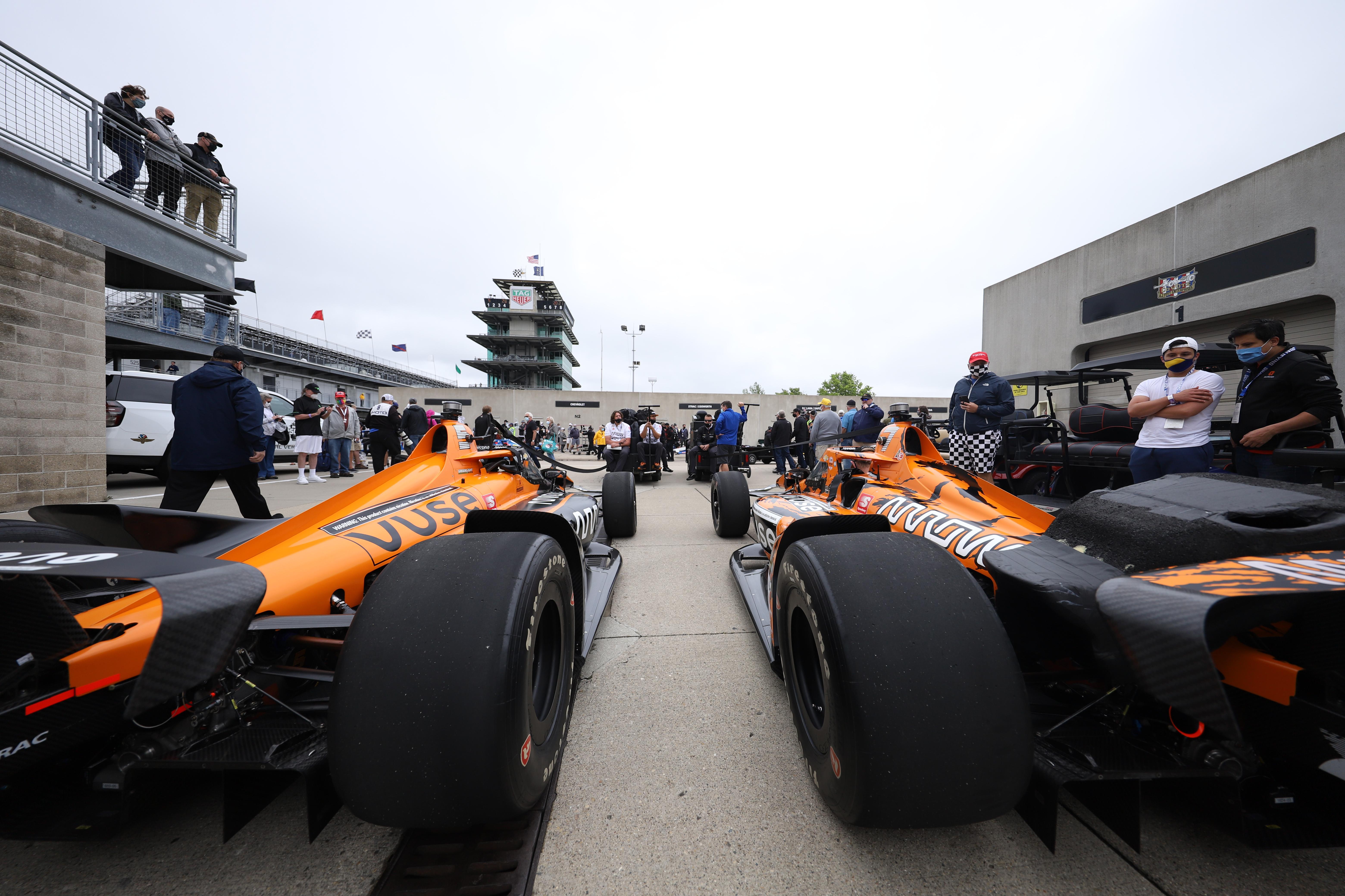 Pato O'ward And Felix Rosenqvist Miller Lite Carb Day Largeimagewithoutwatermark M42326