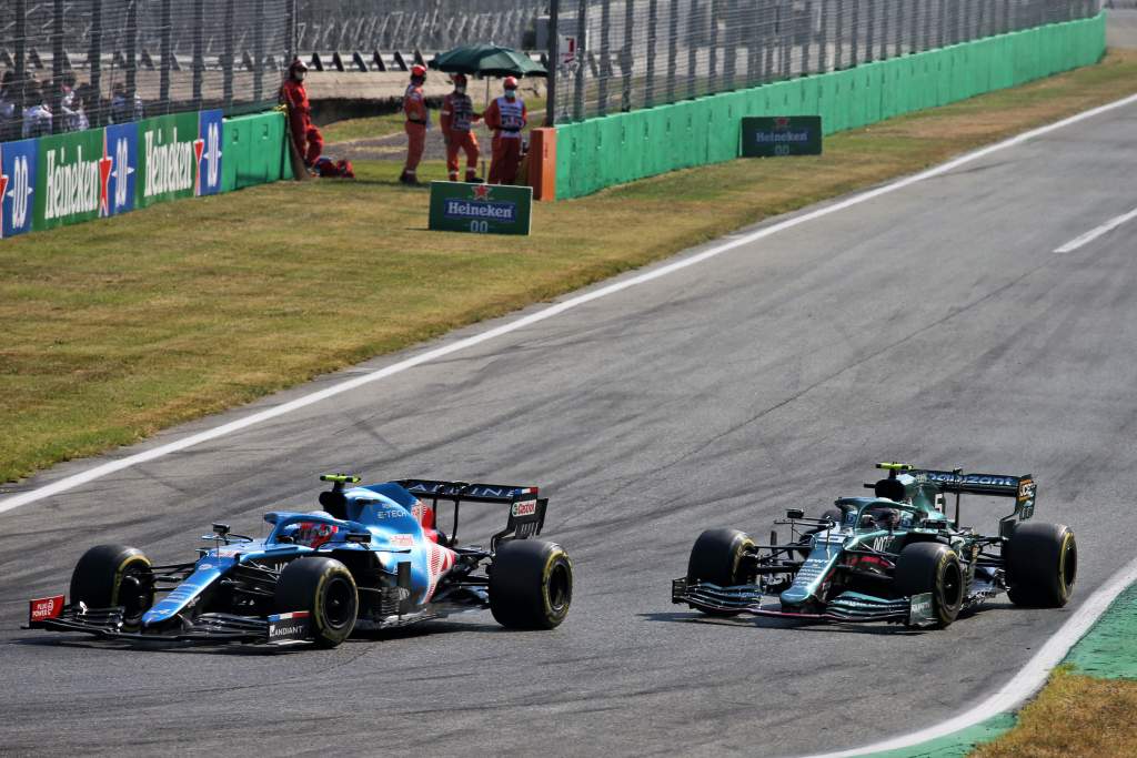 Esteban Ocon Alpine Sebastian Vettel Aston Martin F1